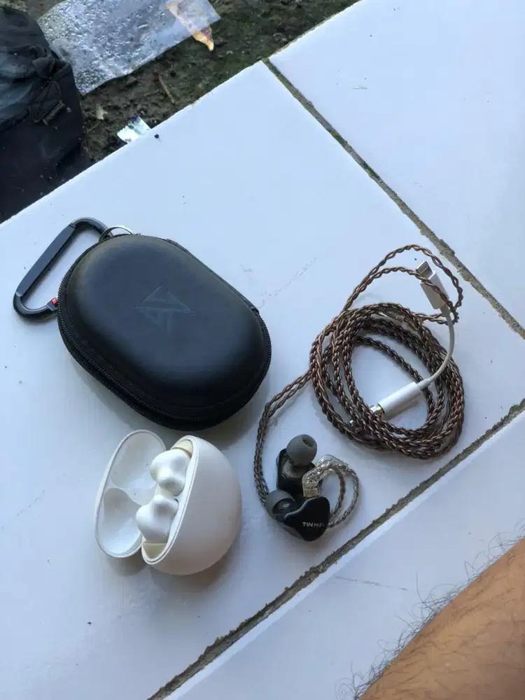 IEM THINHIFI & TWS OPPO ENCOBUDS 2