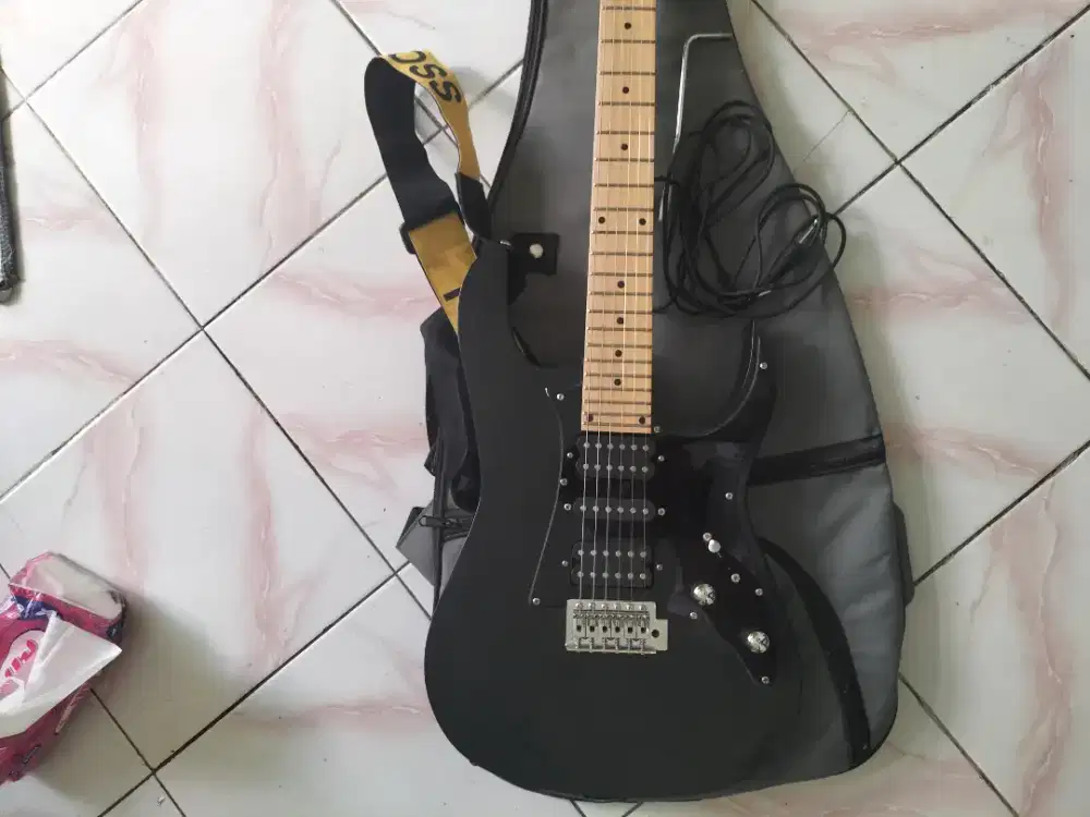 Gitar Listrik - Full Aksesoris