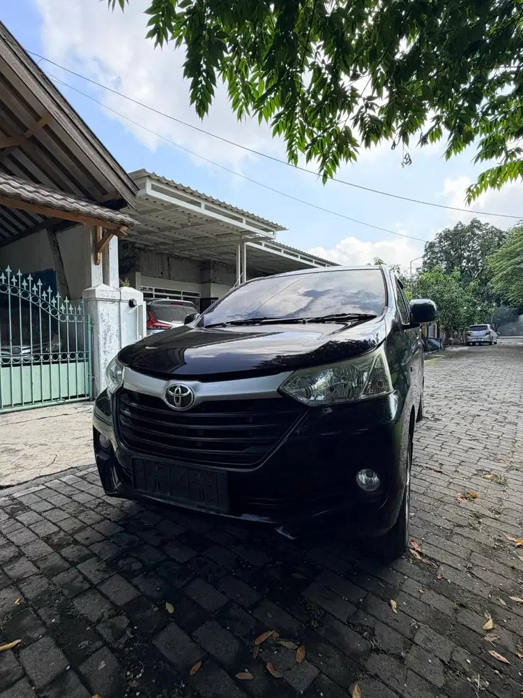 JUAL CEPAT TOYOTA AVANZA MULUS MILIK PRIBADI PEMAKAIAN WANITA