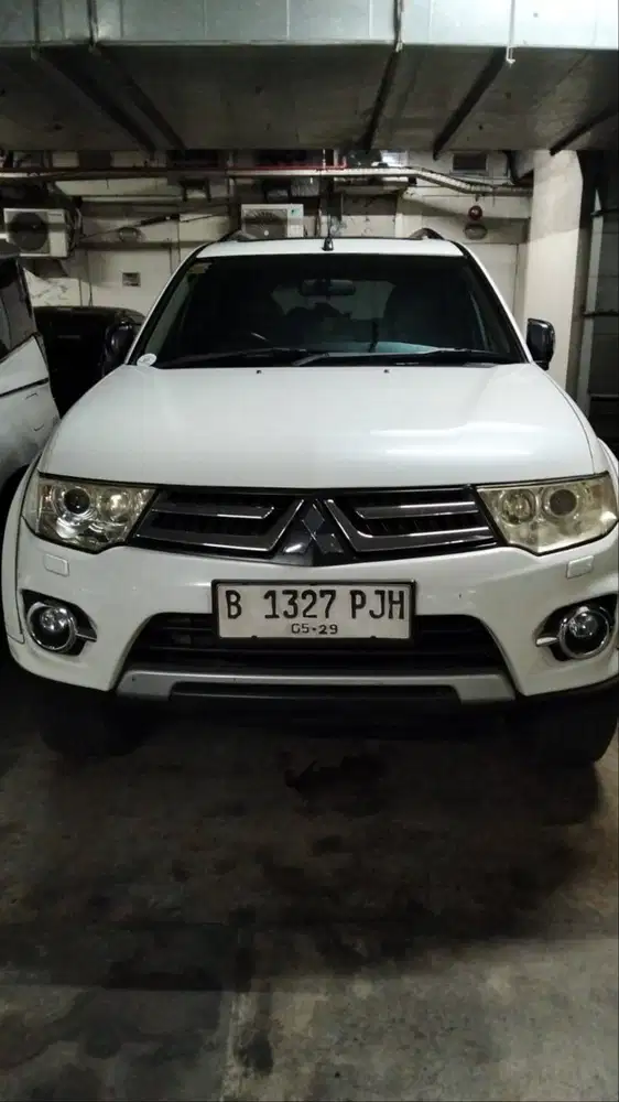 DIJUAL PAJERO SPORT TAHUN 2014
