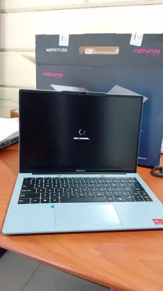 Laptop Advan Workmate AMD Ryzen 5 Blue