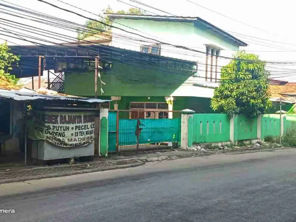 Dijual Murah (BU) Sesuai NJOP Tanah dan Bangunan Cocok untuk Gudang di Pinggir Jalan Utama di Kota Baru Bekasi Barat