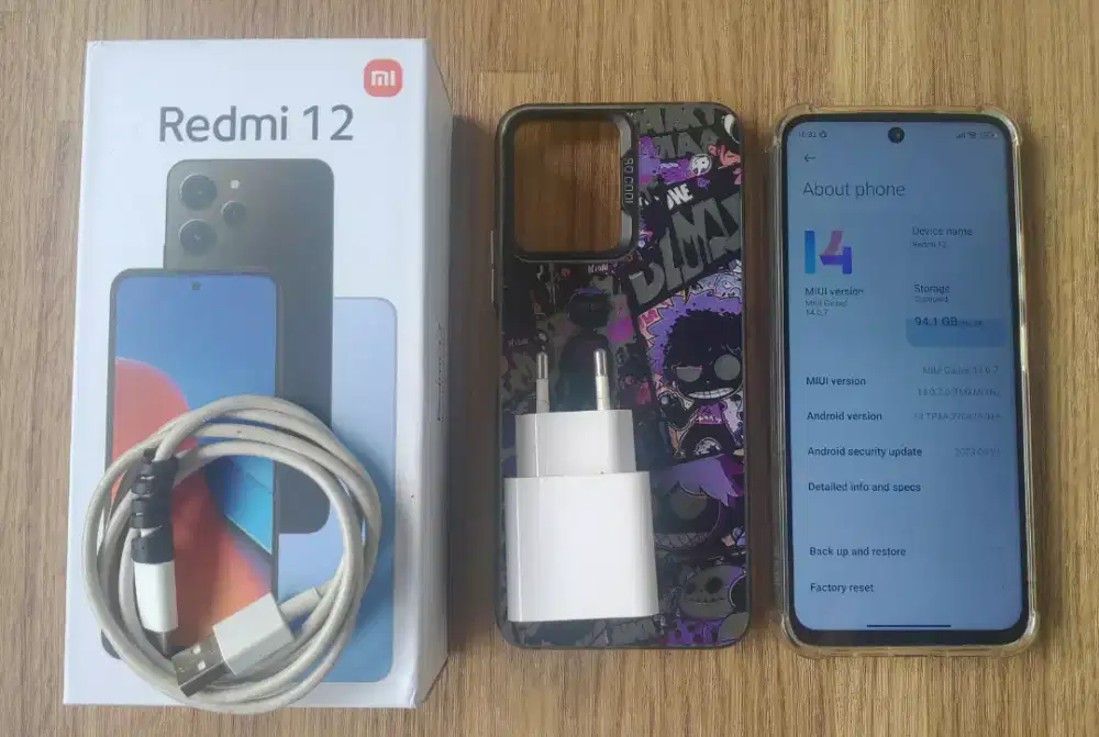 Redmi 12 hitam 8/256 Gb
