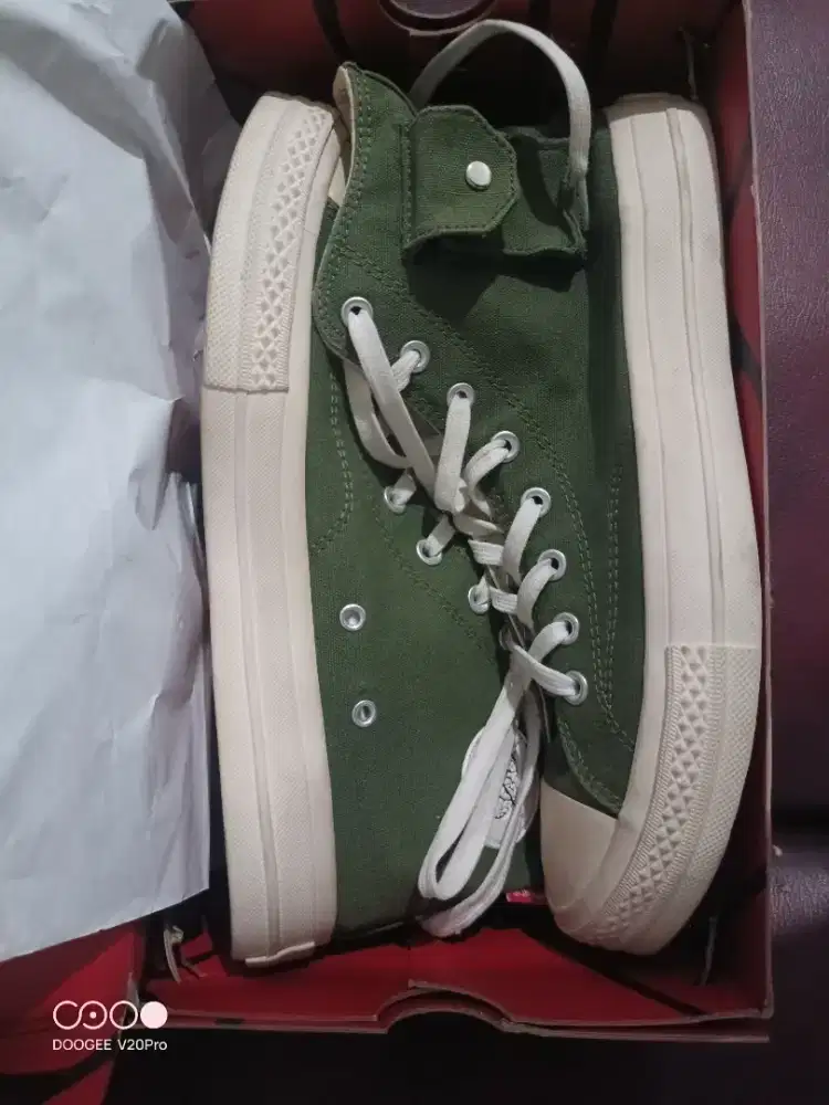 sepatu no brand kondisi like new