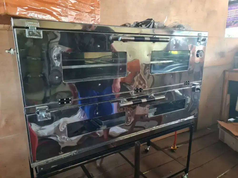 Oven gas serbaguna untuk roti pizza dan lainya