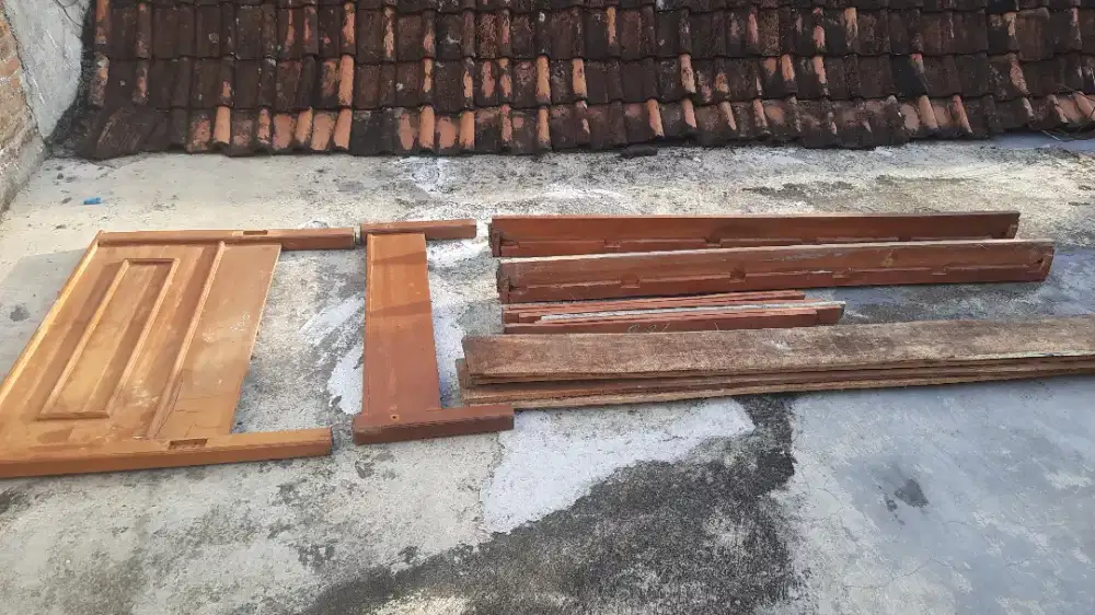Dipan kayu single