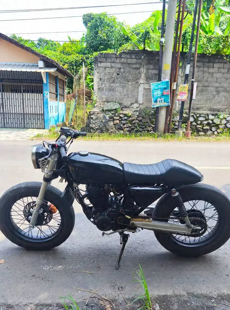 Motor costum cafe racer