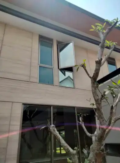Pusat order Kaca Film dan Sticker untuk kebutuhan Gedung, Perkantoran
