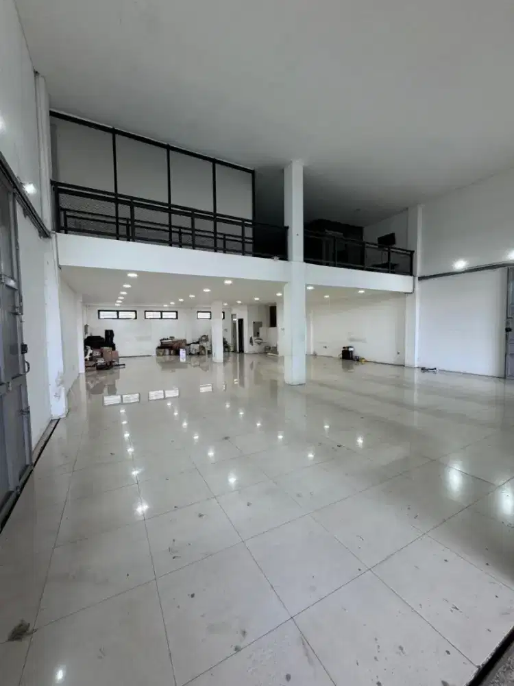 Ruang Usaha jalan BKR Bandung kecamatan Regol