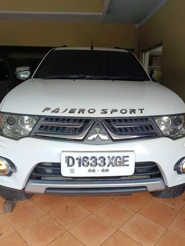 Bismillah numpang jual Pajero Dakar metic th 2014.putih no D