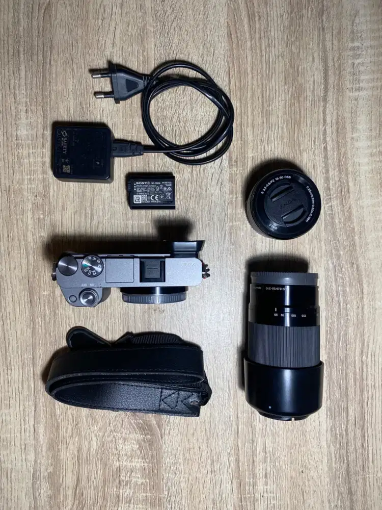 Dijual Kamera Mirrorless Sony Alpha a6000 Fullset Sc rendah