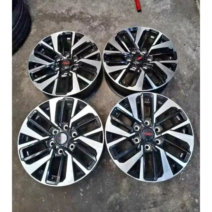 Velg ORI Fortuner VRZ TRD 2019 R18 PCD 6X139 ET30 Velg ORI Standar