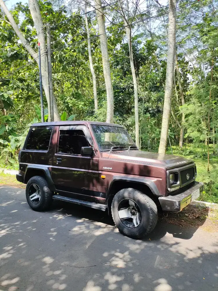 DAIHATSU FEROZA