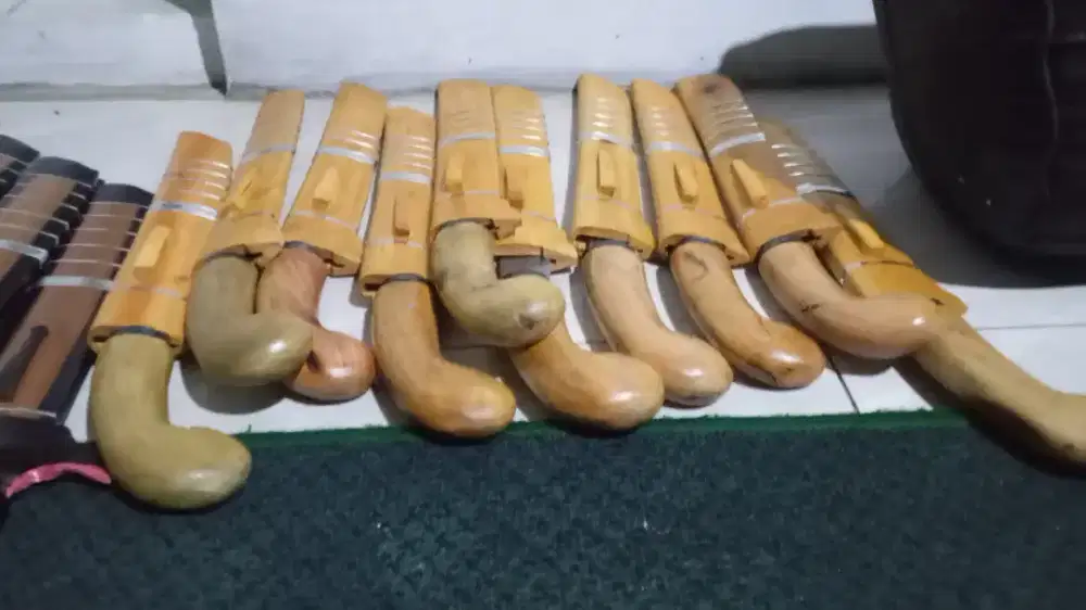 G0lok kerja kebun  petani hemat