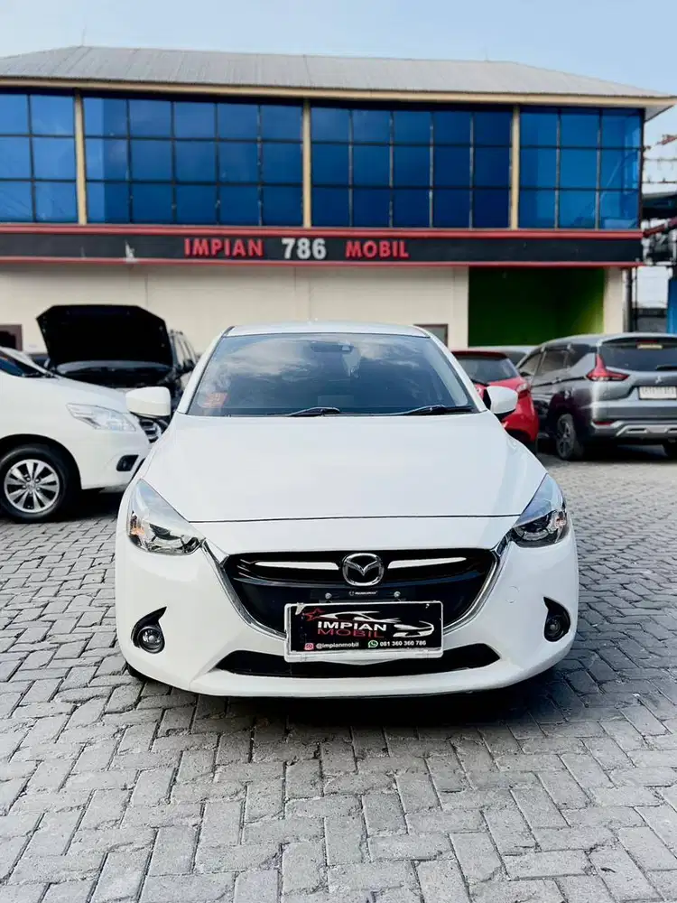 TDP 41JT Mazda 2 GT A/T Putih 2015 jazz rs yaris trd swift gx fiesta