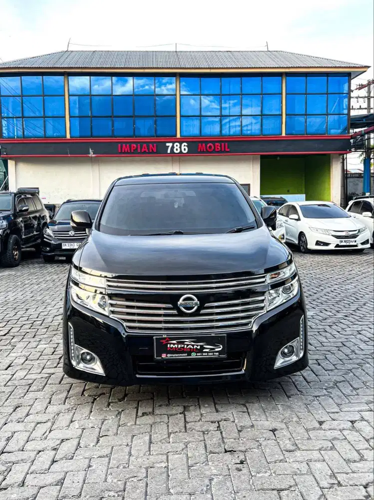 Nissan Elgrand 3.5 HWS A/T Hitam 2011 alphard g vellfire zg v class