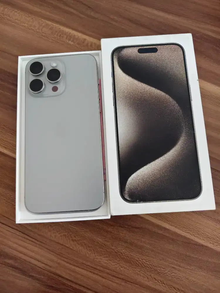 Iphone 15 pro max 256 natural titanium