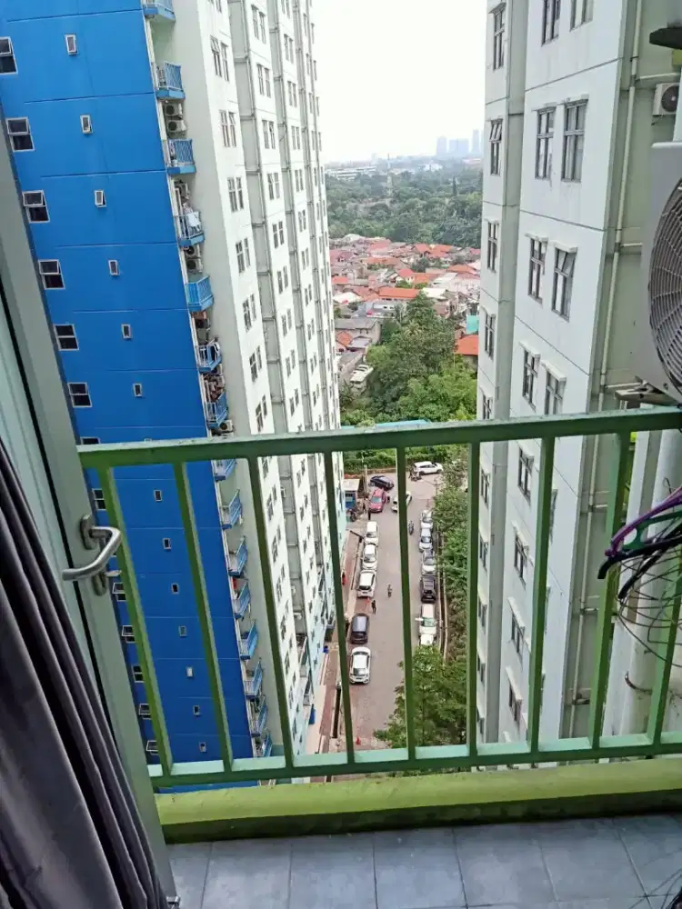 Di sewakan 1 unit 2BR furnist pancoran riverside