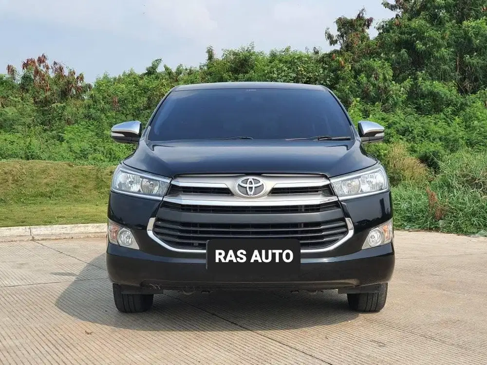LOW KM 88 rb  Toyota Innova 2.0 V AT LUXURY BENSIN 2017 Hitam