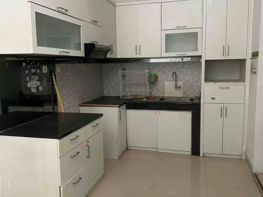 Rumah Minimalis 2 Lantai Taman Kopo Indah 5 Pinewood