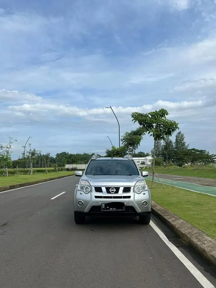 Nissan X-Trail 2011 Bensin