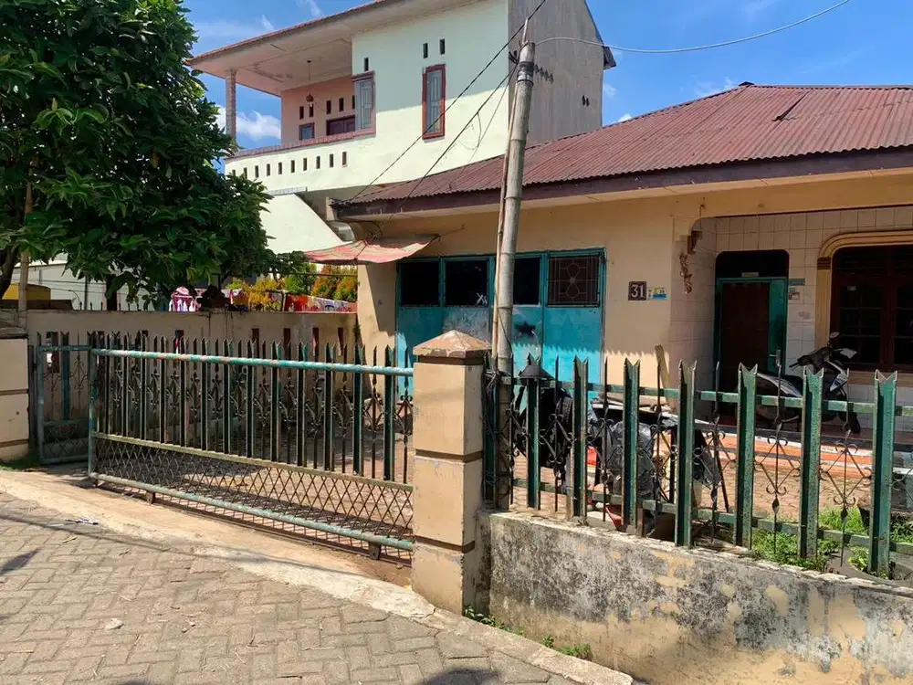 Rumah Dijual Dekat Komplek Merci