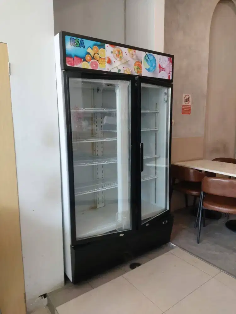 peralatan dapur untuk restoran