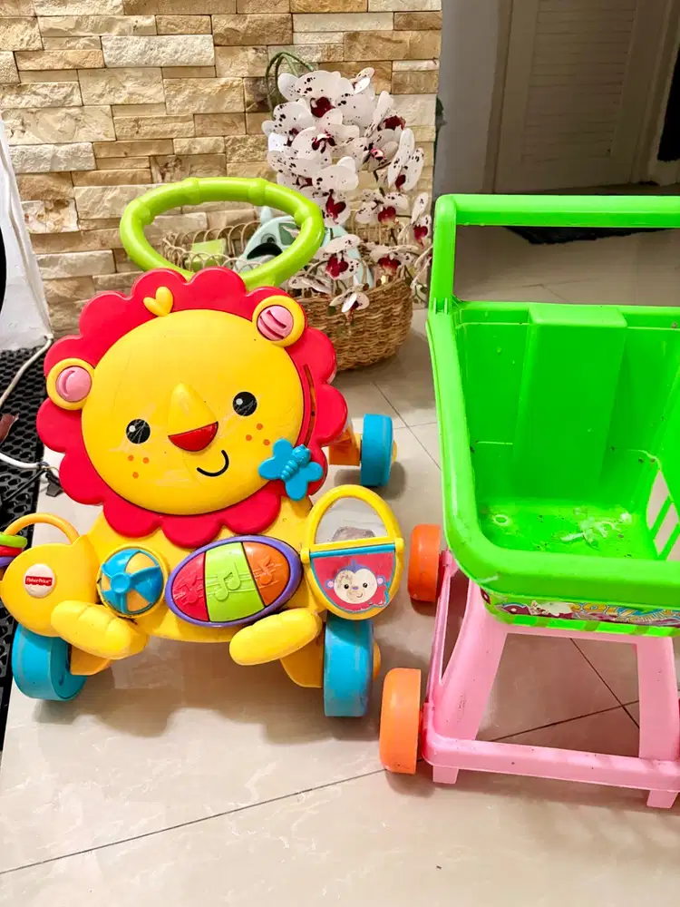 Jual baby walker dan troly