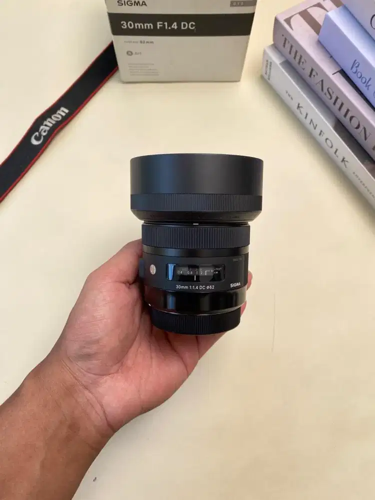 Lensa Sigma ART Canon 30mm f1.4 LIKE NEW
