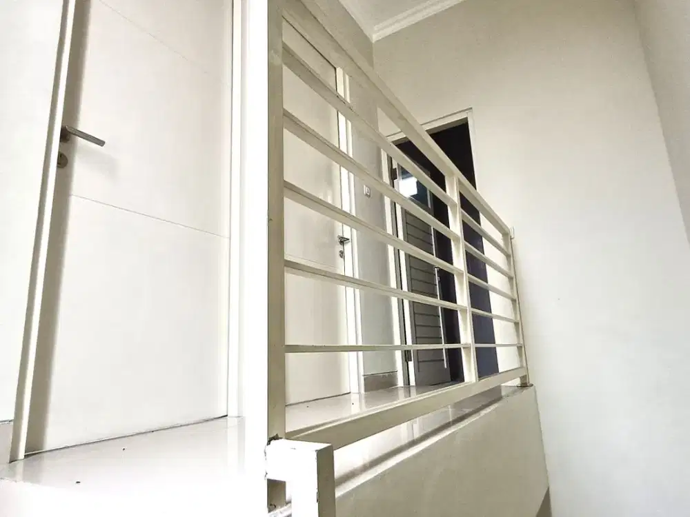 JUAL RUMAH MINIMALIS 2 LANTAI GRAND SHANAYA - PURI SAFIRA MENGANTI, GRESIK