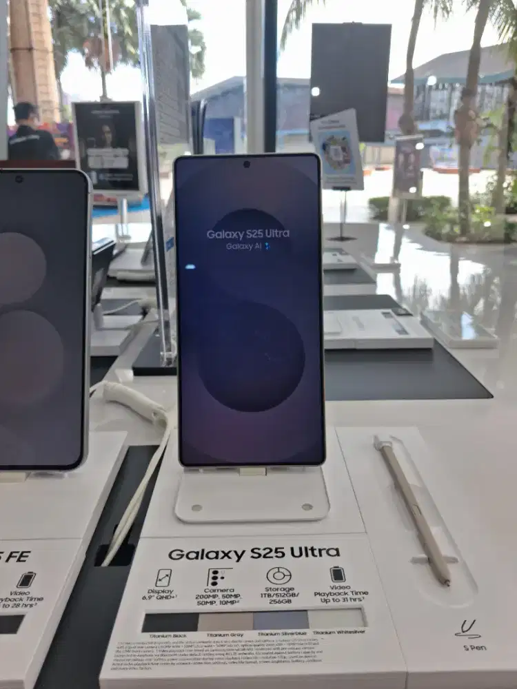 Samsung S25 Ultra *FREE* Buds3 FE