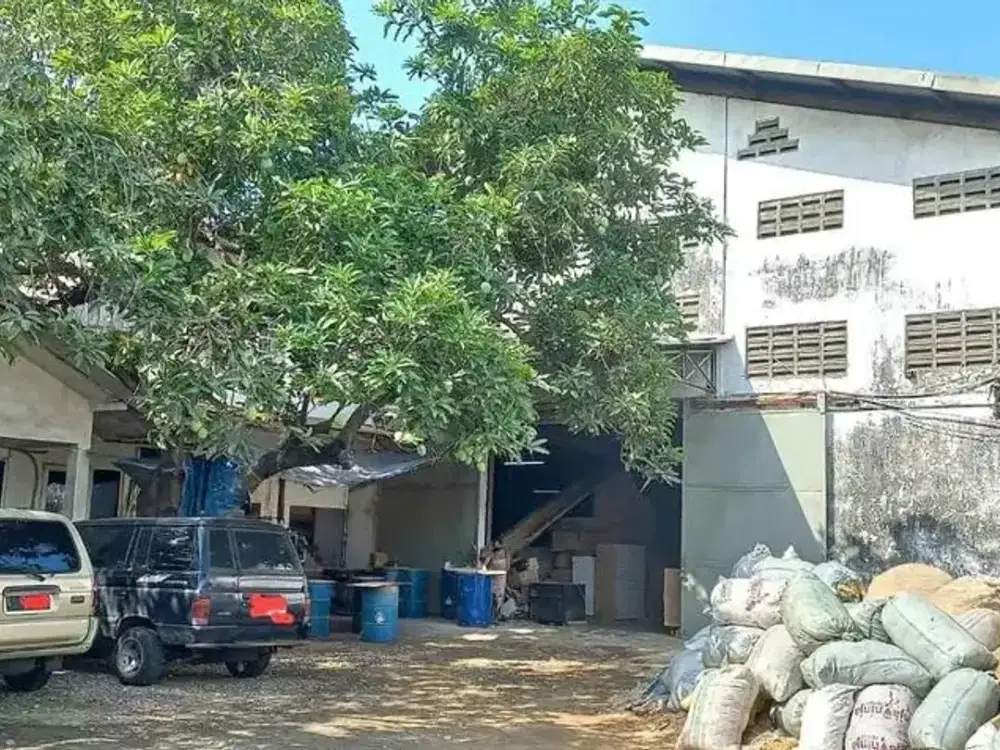 Gudang Strategis 2 Lantai  Kedinding Surabaya Timur – Dekat Kenjeran