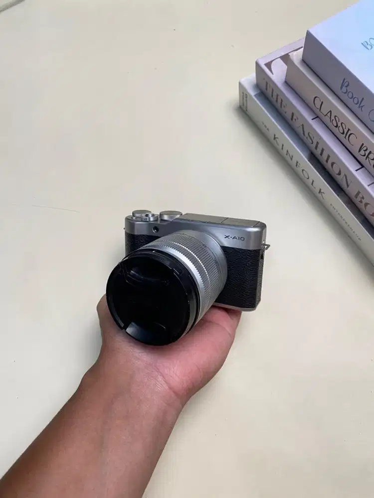 Mirroless Fujifilm XA10 mulus