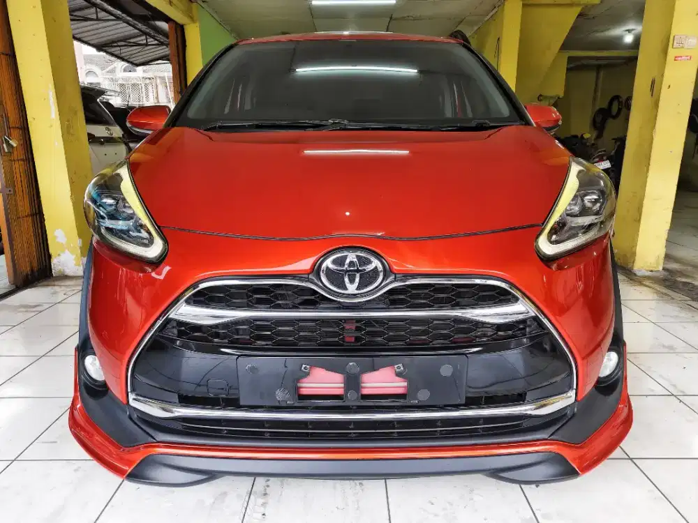 TOYOTA SIENTA Q 1.5 CVT AT 2019 MATIC LIKE NEW NIK 2018