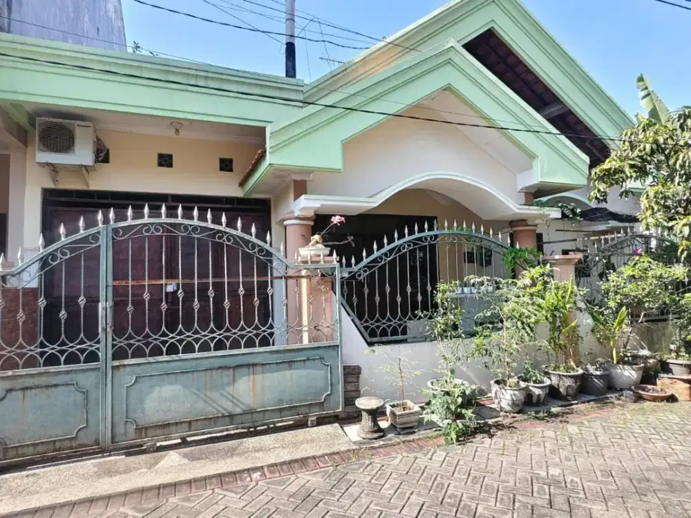 Rumah Siap Huni Jambangan Surabaya Selatan – Lingkungan Tenang & Aman