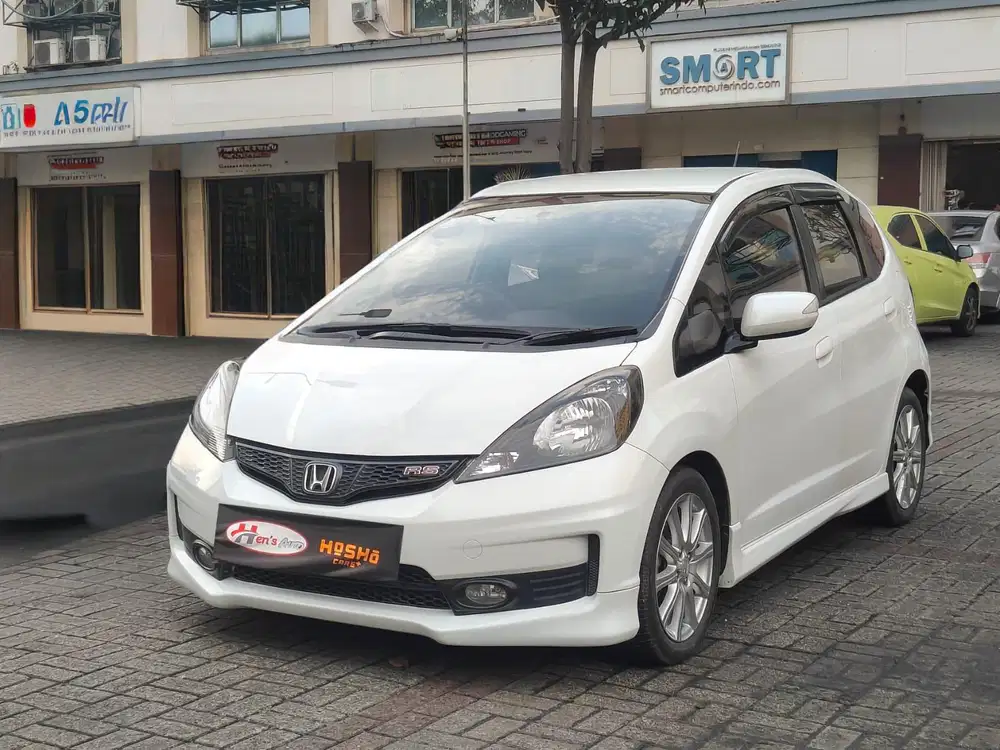 Honda Jazz RS At Km 55 ribu 2013 putih