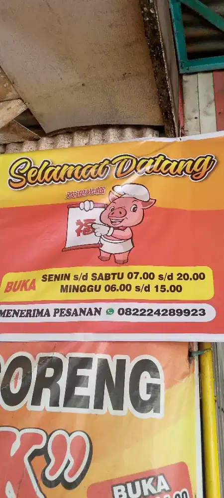 Di butuh kan pelayan warung dan tukang masak nasi goreng
