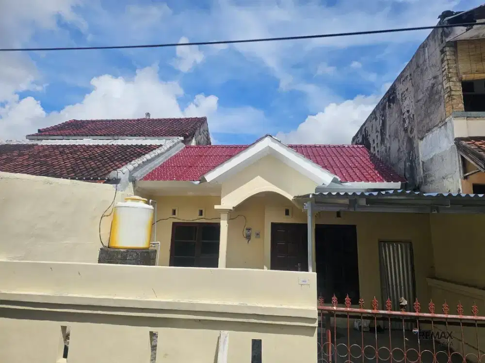 Rumah Bagus Lokasi Strategis 2 Kamar Tidur Disewakan, di Denpasar Utara