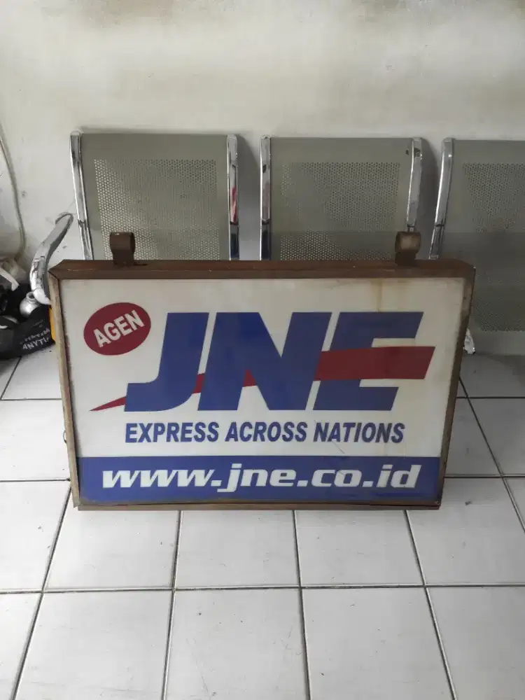 Neon BOX JNE Express