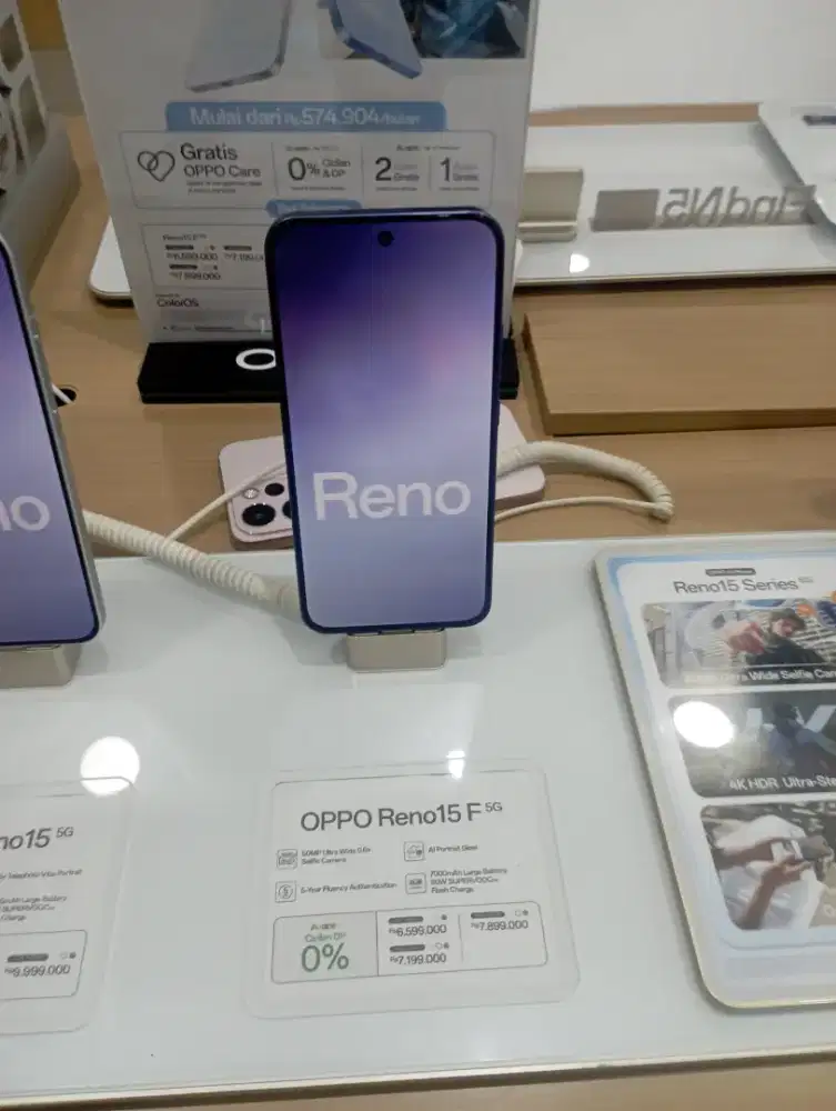 Saya menjual semua merk&tipe handphone dengan cicilan Kredivo