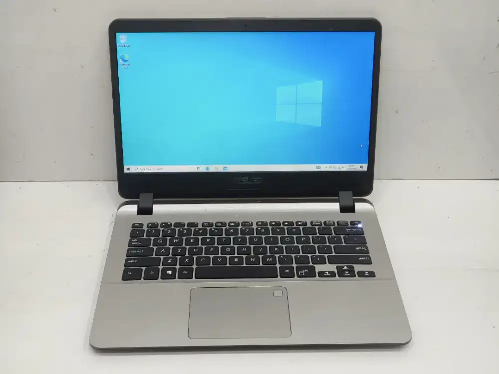 ASUS VivoBook 14X407MA