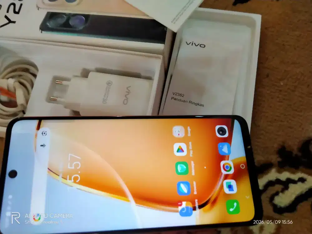 Vivo Y28(8+8/256) normal semua lkp no minus.PAS