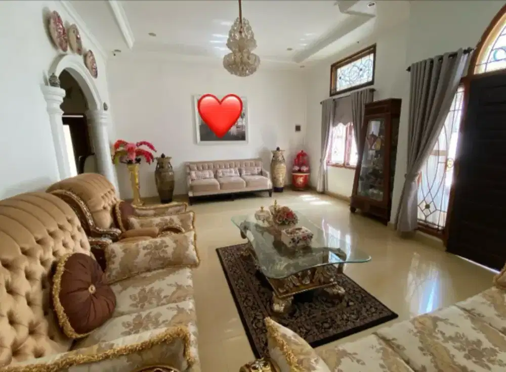 Rumah mewah jual cepat