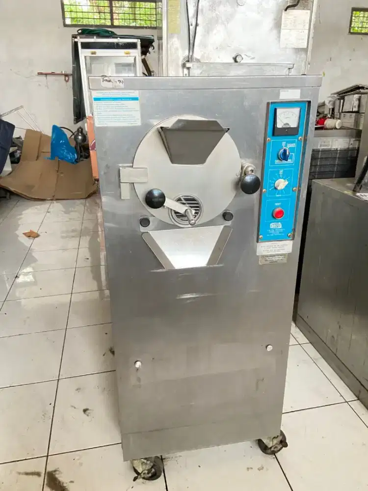 MESIN GELATO ICE CREAM MERK SANI SERV B - 10A