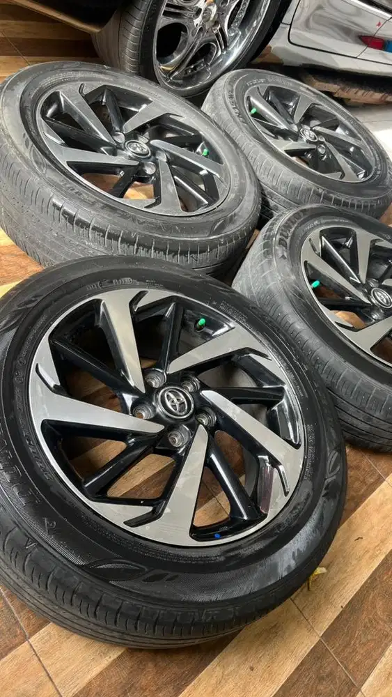 Velg Rush Terios R17 + Ban