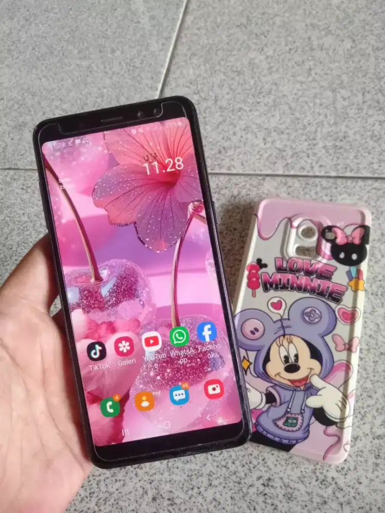 Samsung A8 2018 4/32 ex sein

No minus