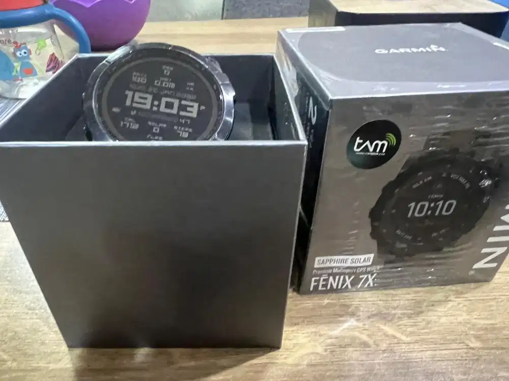 Garmin Fenix 7x sapphire solar