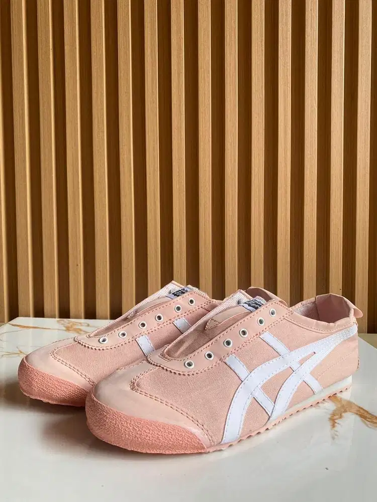 Onitsuka Slip On Wanita