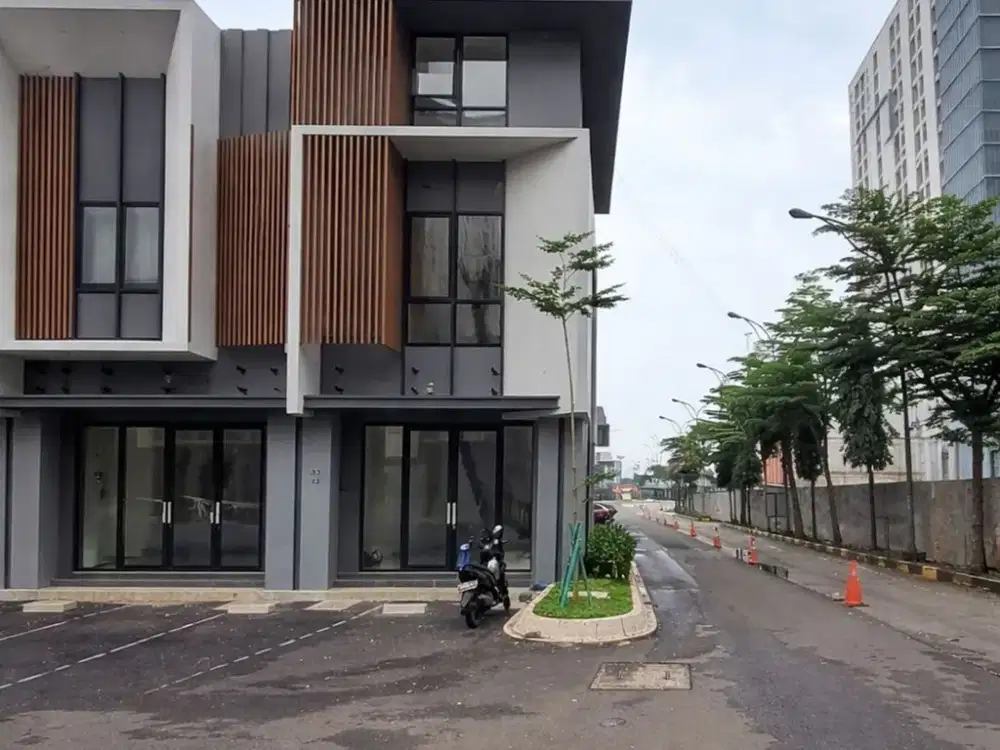 Disewakan Ruko 3 Lantai di Kawasan Ramai BSD Cocok untuk Usaha & Kantor dengan Akses Strategis