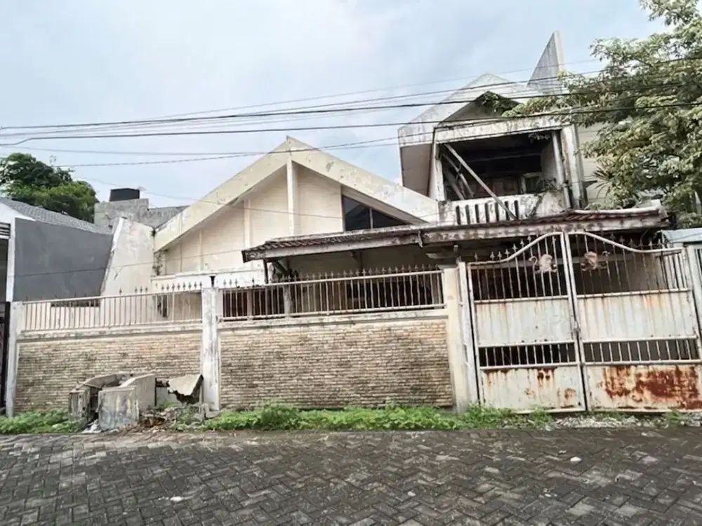 Dijual Rumah Manyar Kerta Adi Lebar Depan Luas Lokasi Strategis